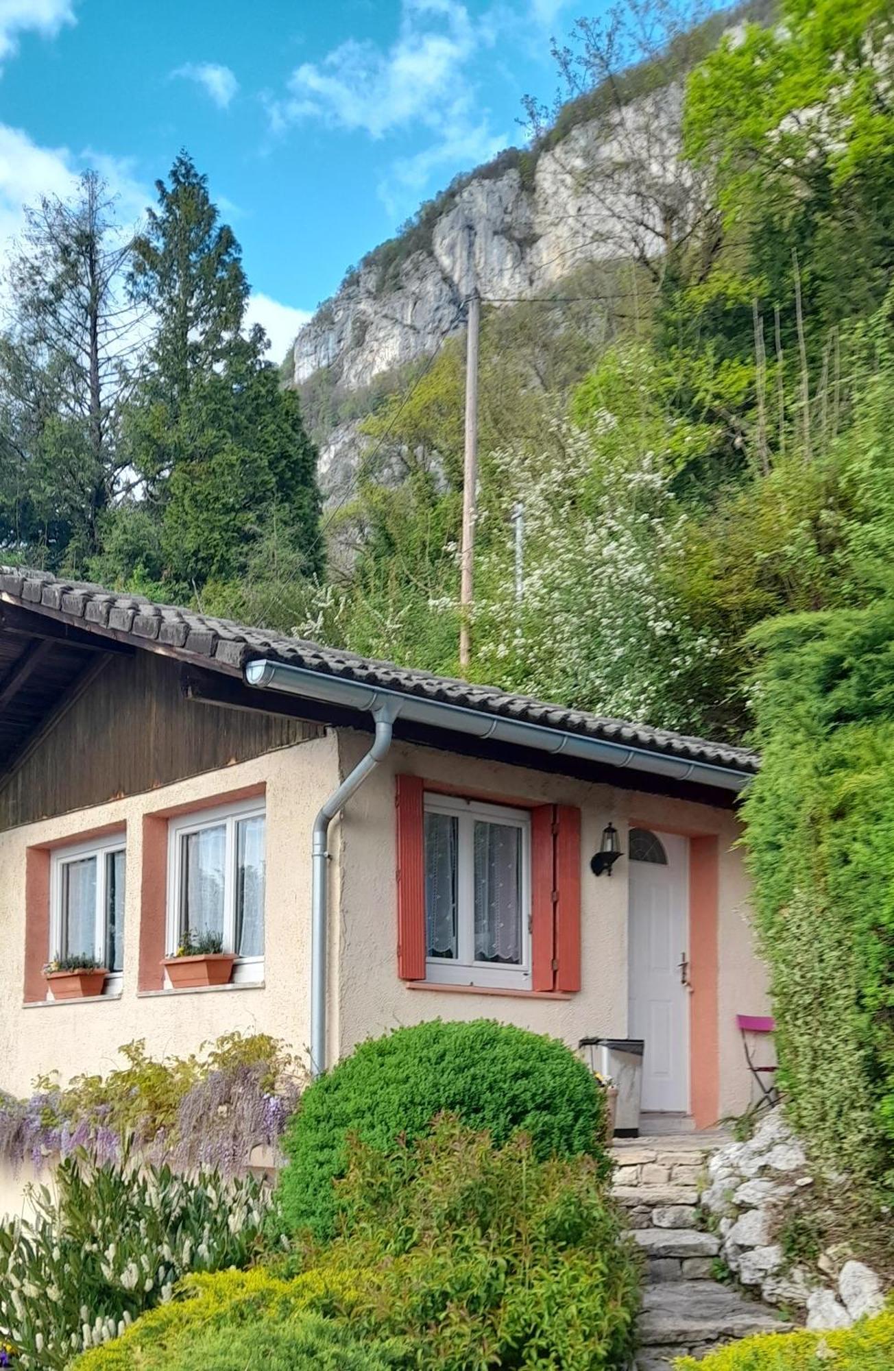 Lacustra Chindrieux Exterior photo